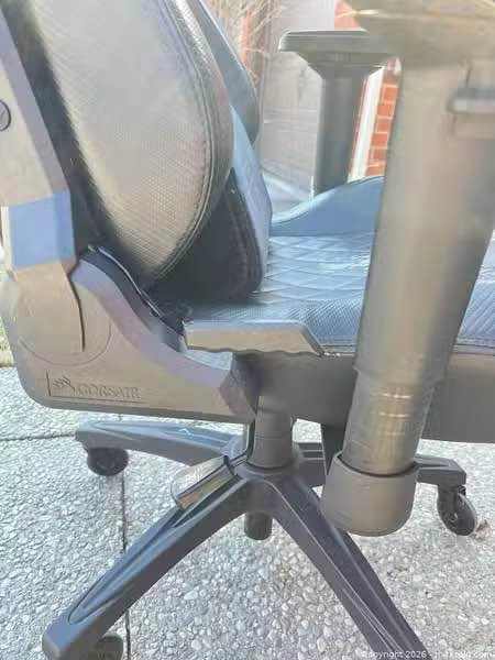 Corsair Black PU Faux Leather Gaming/Office Chair - photo 5