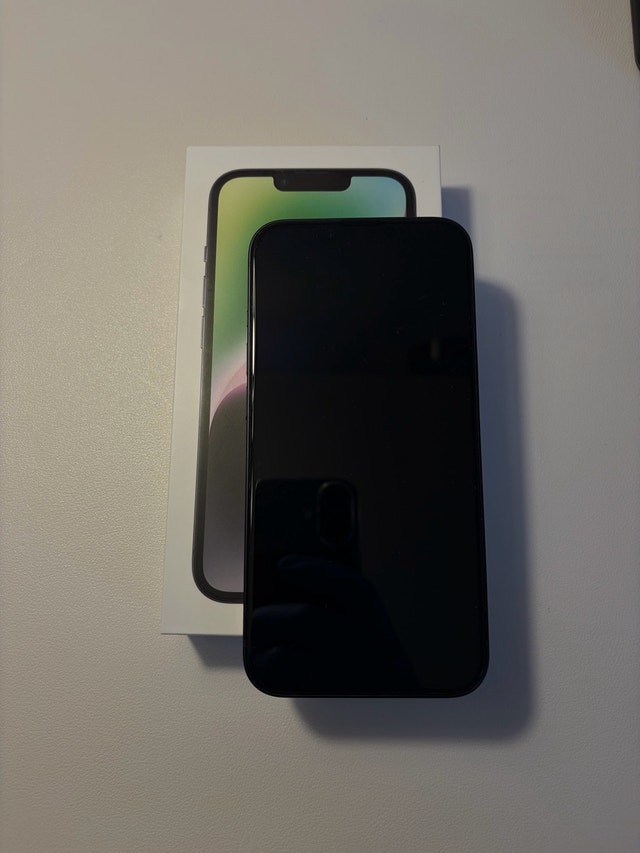 iPhone 14 Midnight 256GB — With Box & Cable - photo 4