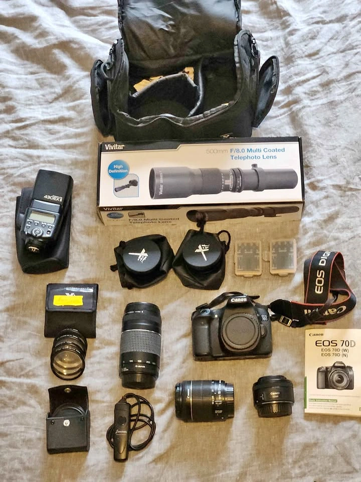 Canon EOS 70D Pro Camera Starter Kit