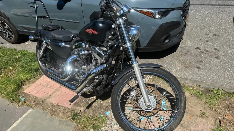 2012 Harley-Davidson Sportster 1200 - photo 2