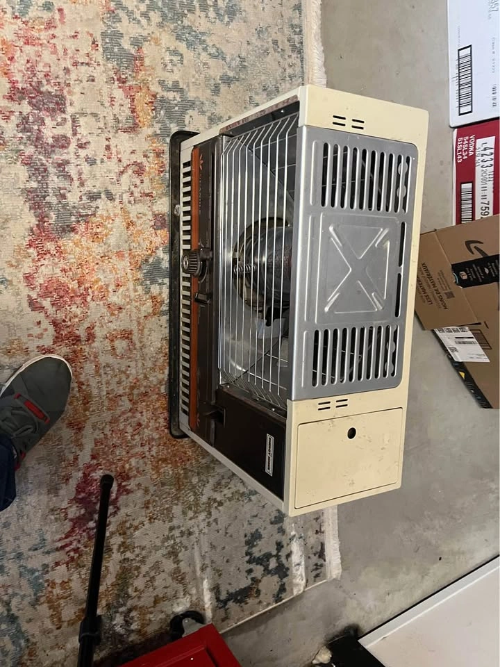 Kerosene Space Heater - photo 2