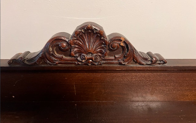 Antique Krug Bros. Solid Wood Sideboard - Chesley, ON - photo 4