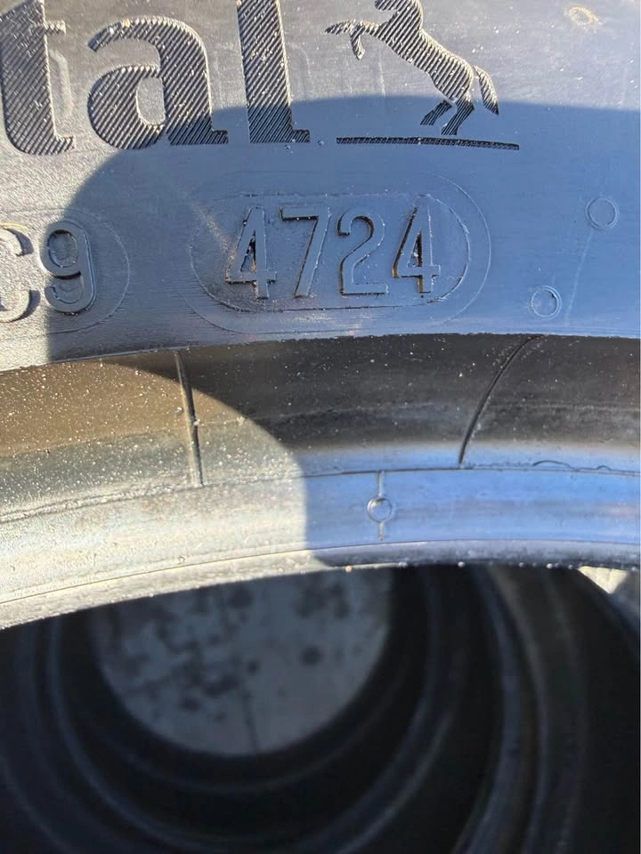 255/35/19 Continental Pro Contact All Season Tires DOT 2024 - photo 5