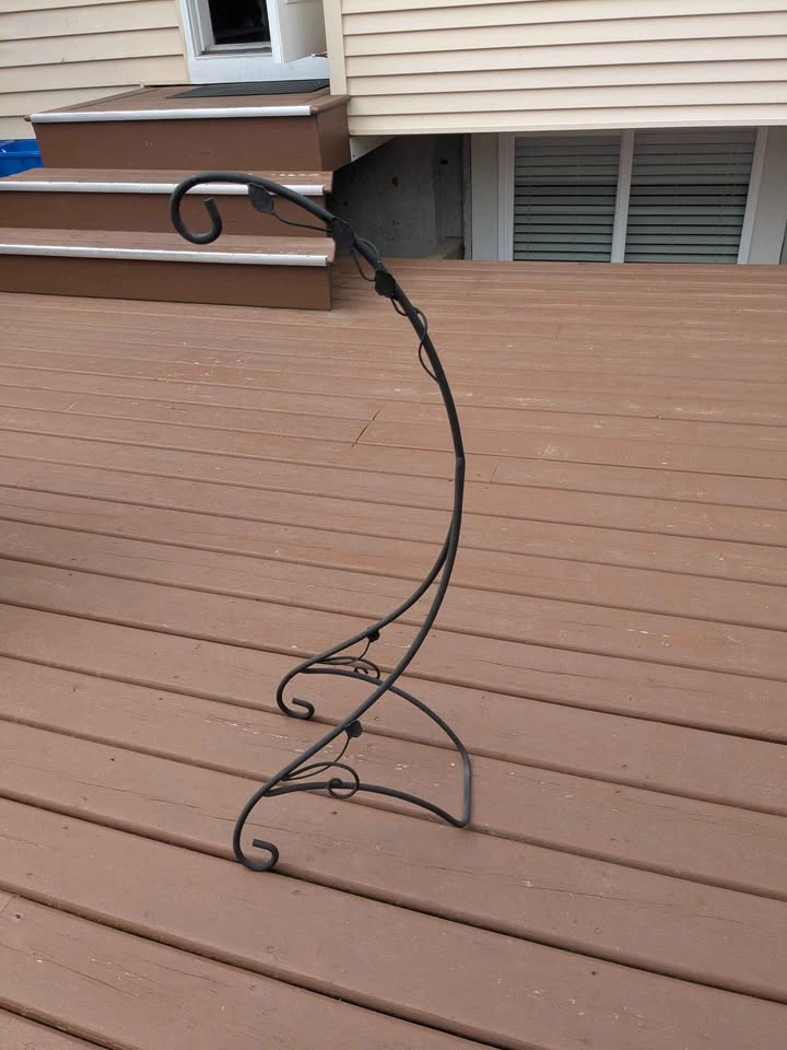 Metal Hanging Plant Stand - photo 2