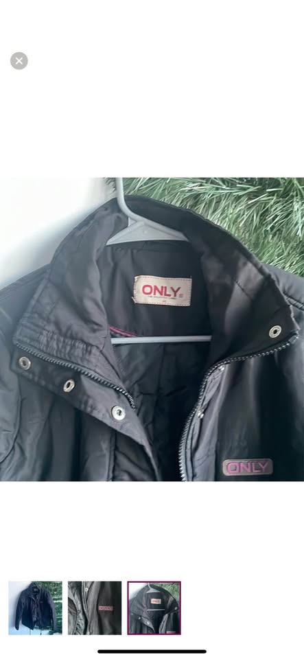Black puffy jacket - size M - photo 3