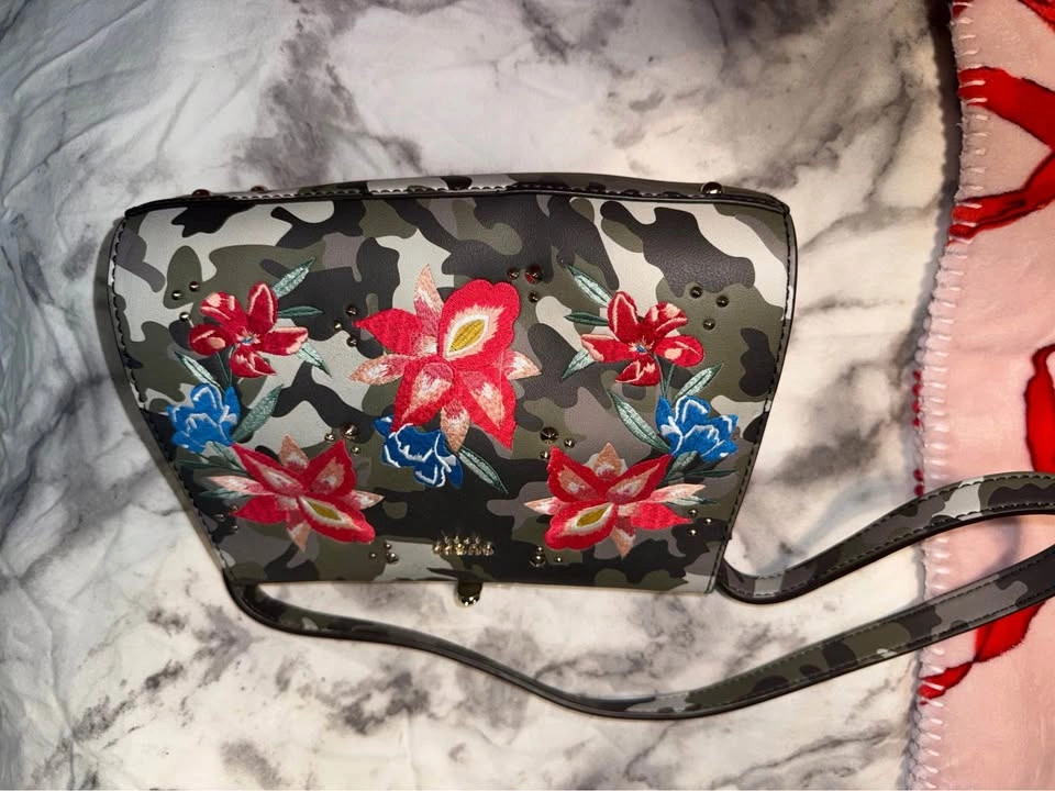 Guess Side Bag - photo 3