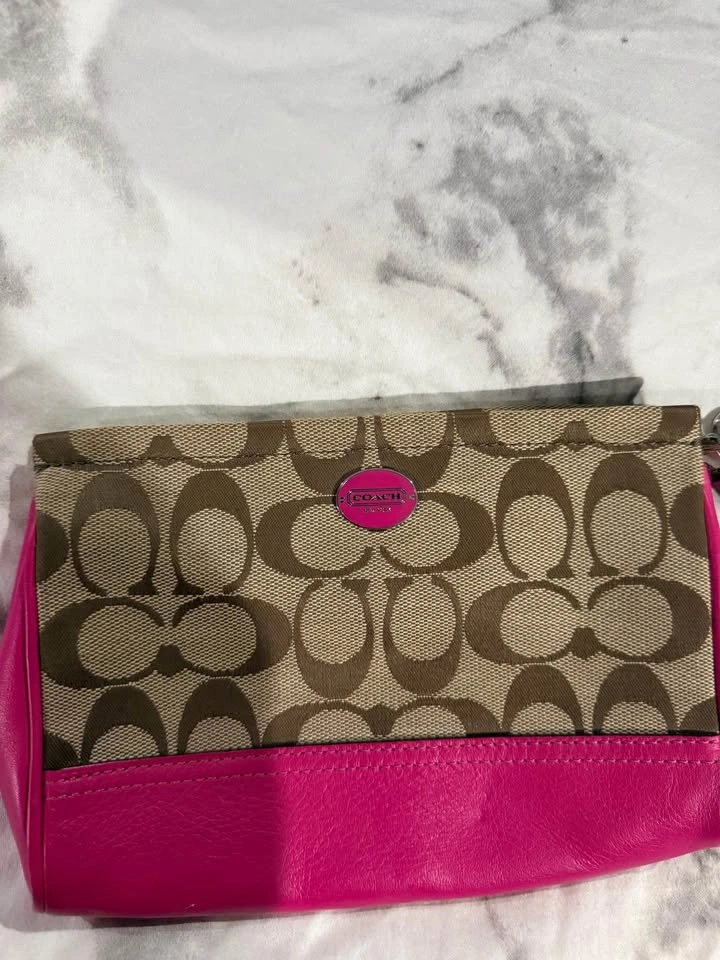 Coach Clutch - photo 2