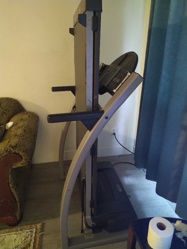 ProForm Crosswalk 380 Treadmill - photo 4