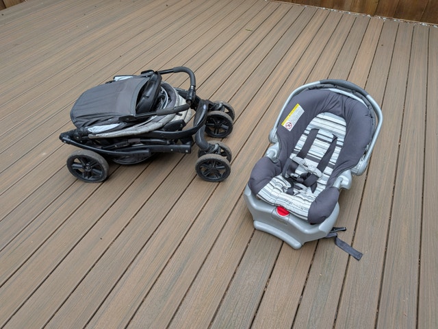 Graco Stroller with car seat and base - $80 - photo 3