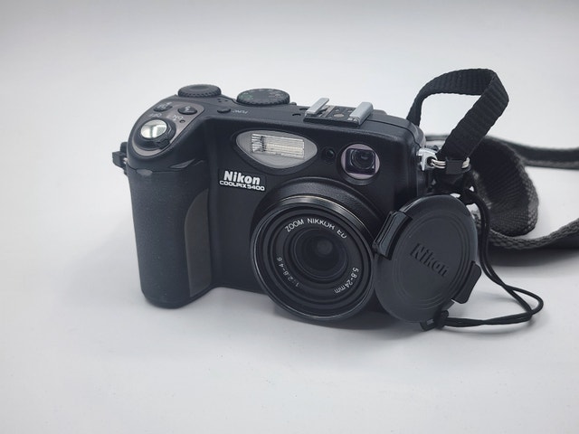 Nikon Coolpix 5400 Digital Camera – Complete Set w/ Box - photo 4
