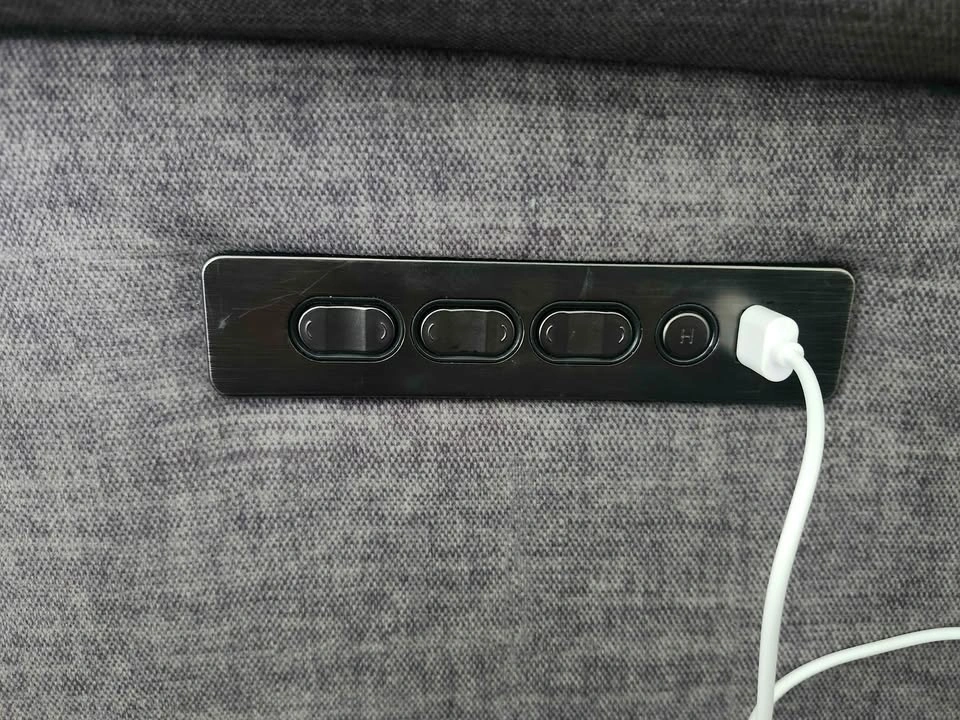 Plush grey power recline sofa with USB port - photo 3