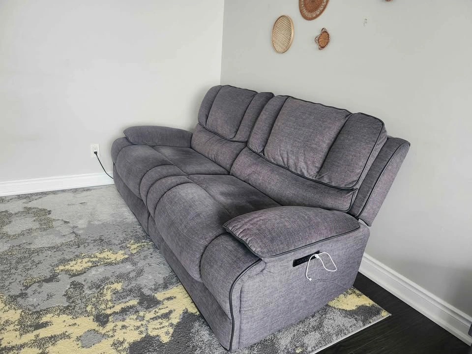 Plush grey power recline sofa with USB port - photo 5