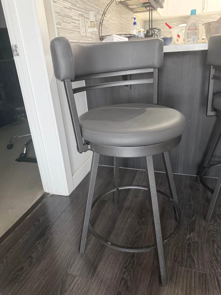 Island bar stool - photo 3