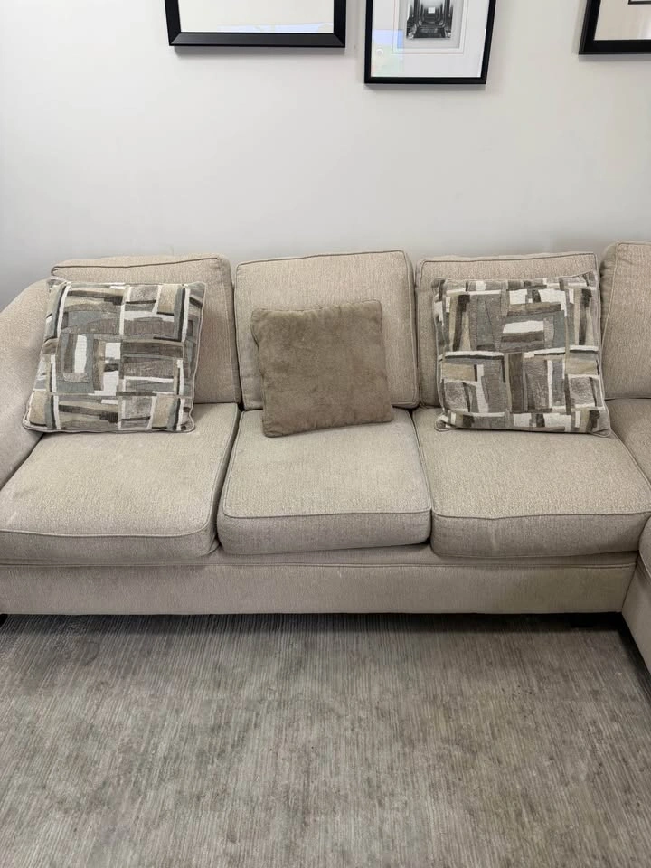 L shaped Sofa - photo 4