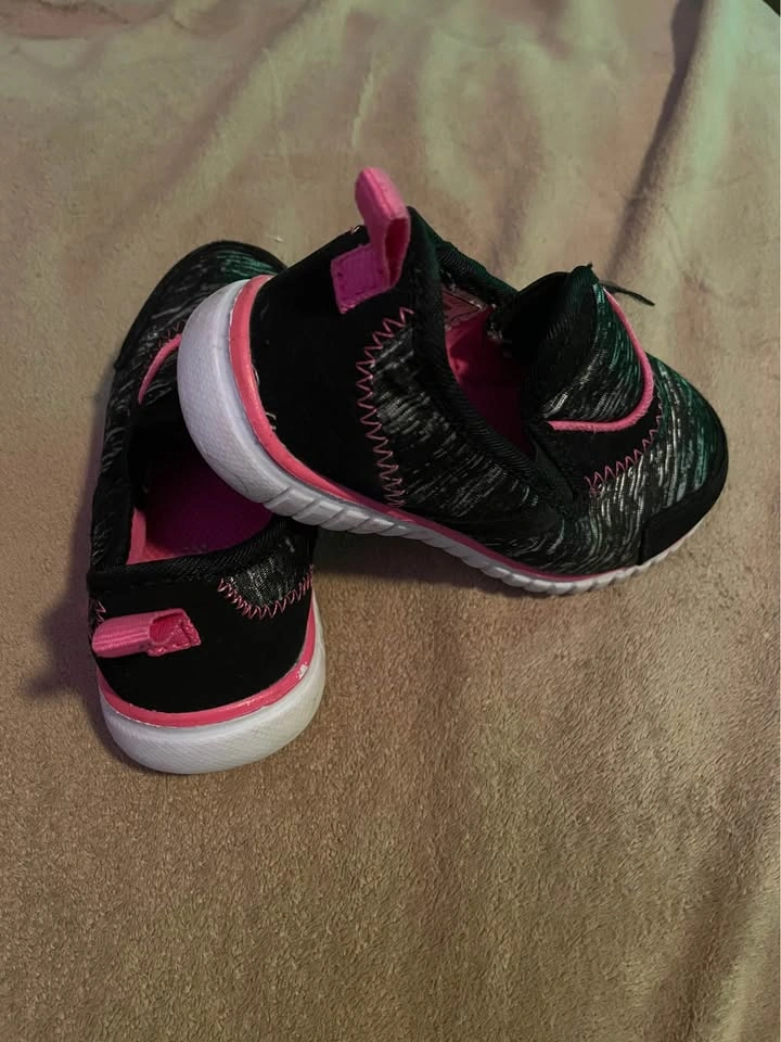 Girls/Toddler Running Shoes Size 5 - photo 2
