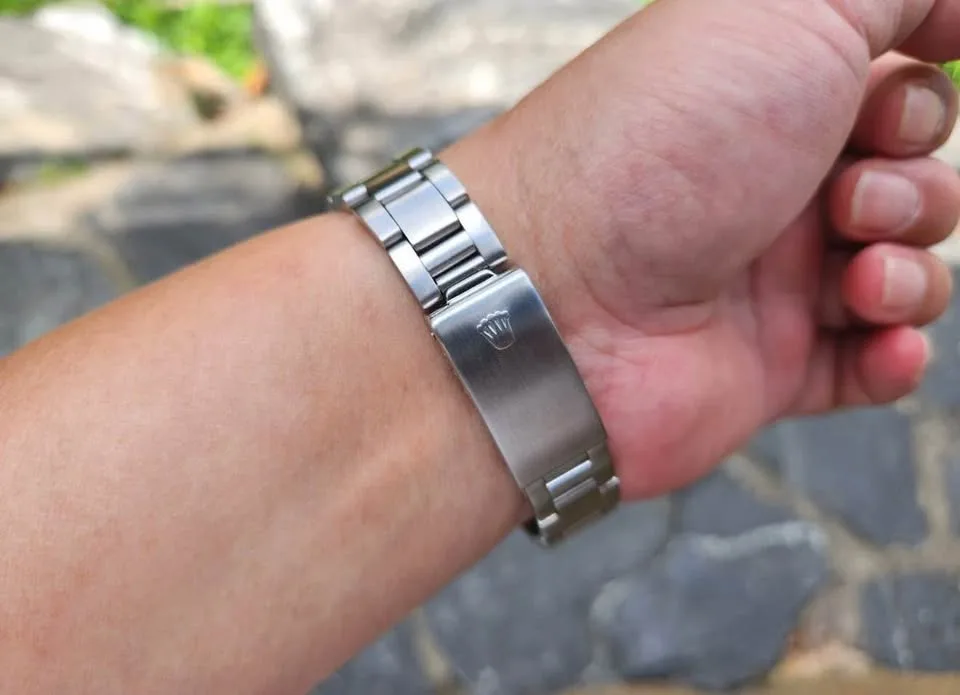 🌟 AM Rolex Red Dial - Timeless Elegance 🌟 image indicator(2)