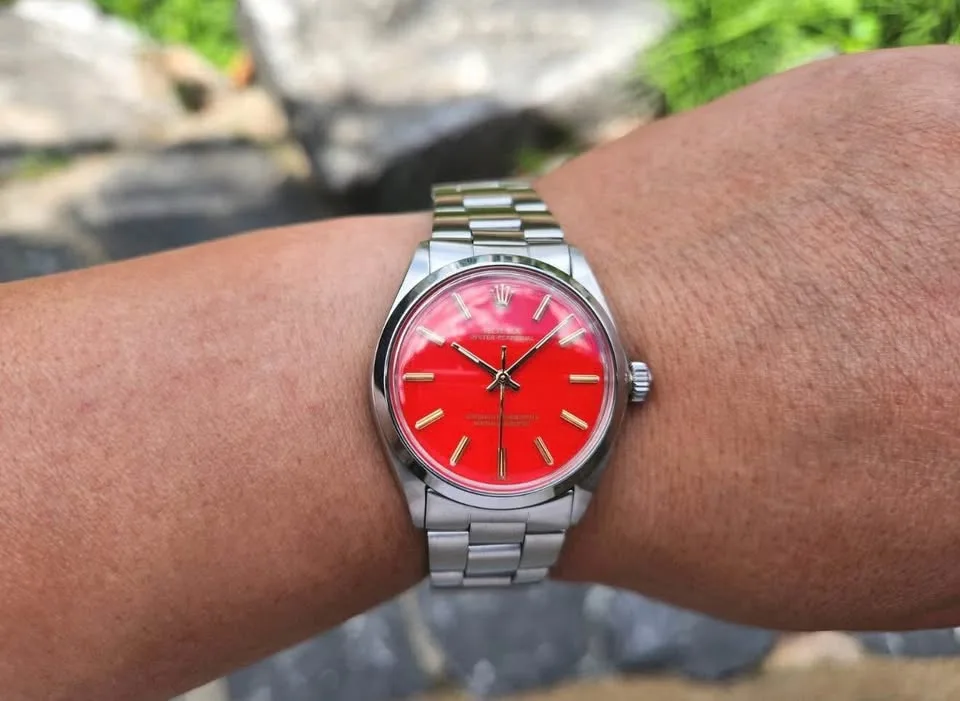 🌟 AM Rolex Red Dial - Timeless Elegance 🌟 image indicator(3)