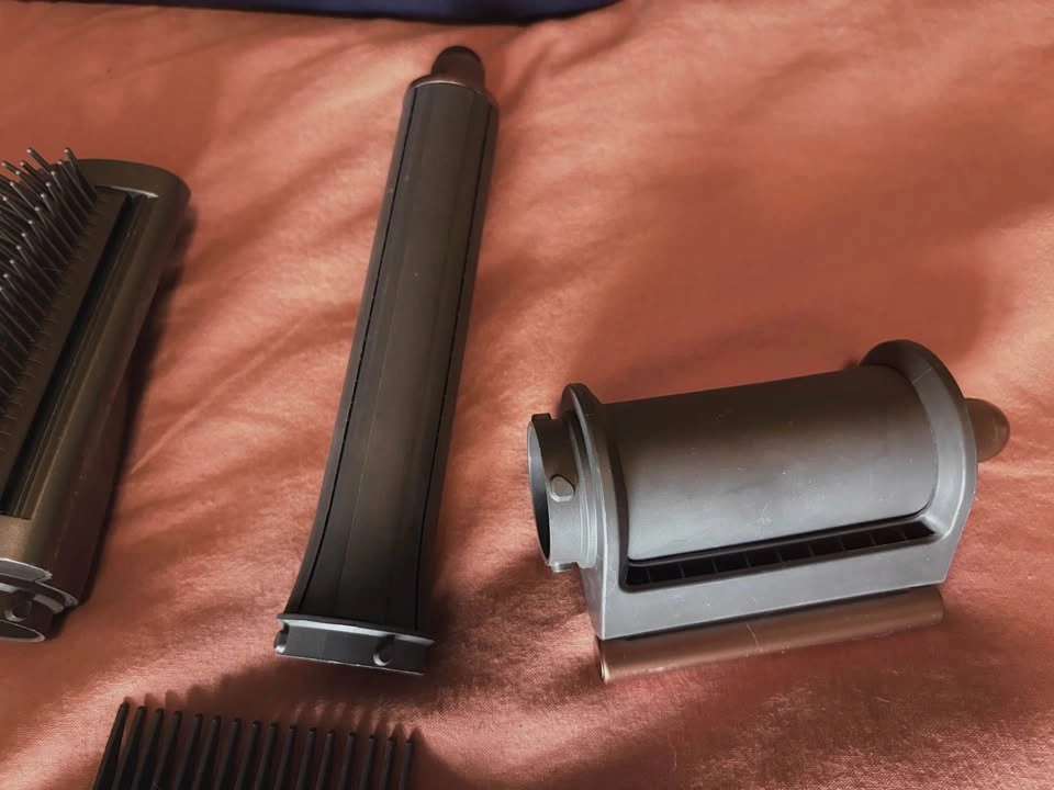 DYSON AIRWRAP (new) - photo 3