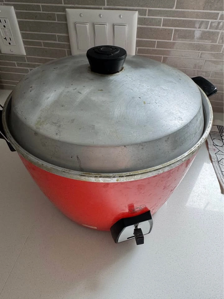 Vintage Tatung Rice Cooker in red. 1.8 L - photo 4