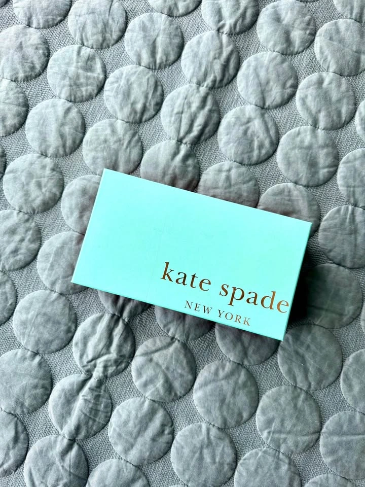 Kate Spade Boxed Metallic Wallet - photo 3