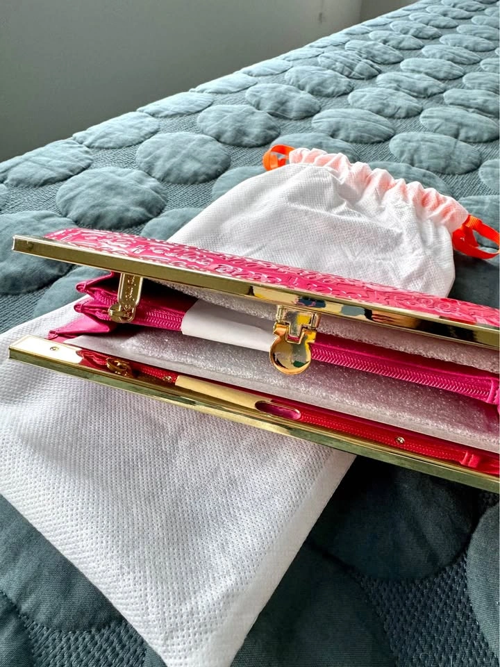 Brand New Folli Follie Wallet, Pink with Gold Trim - photo 2