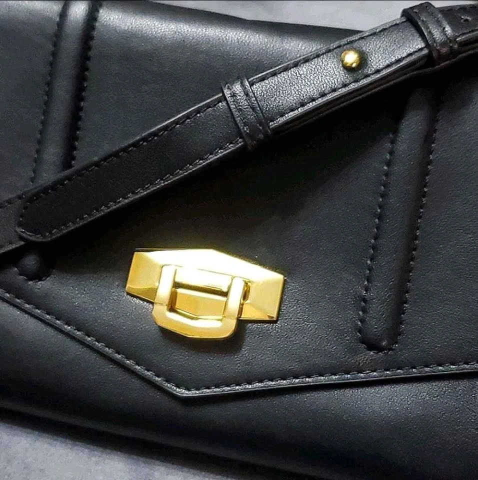 Forever 21 Faux Leather Crossbody Bag - photo 3
