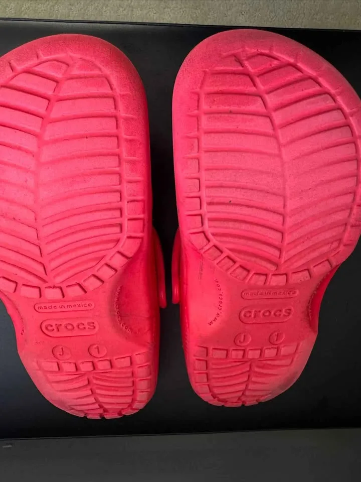 Kids Crocs Size 1J image indicator(3)