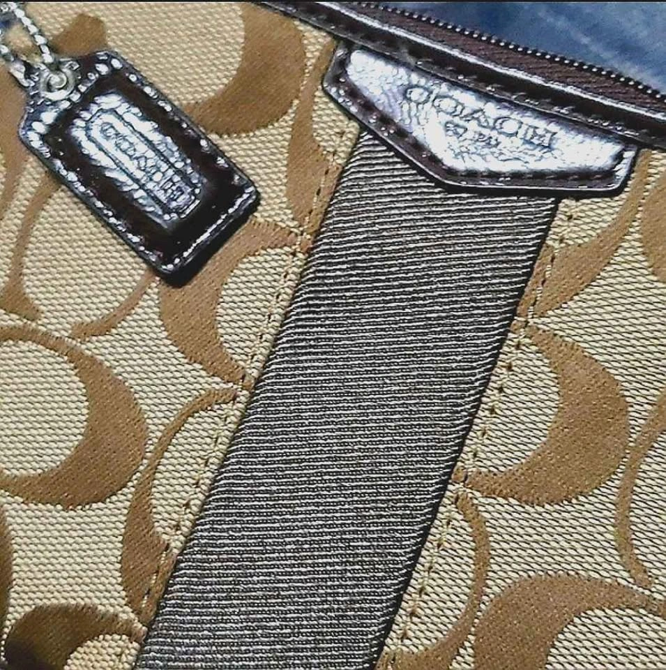 Coach Small Wristlet - photo 3