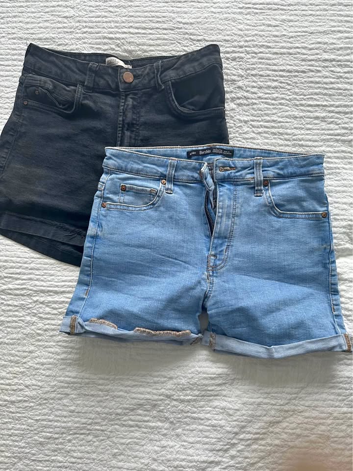 Pack of 2 Bershka jean shorts - size 6