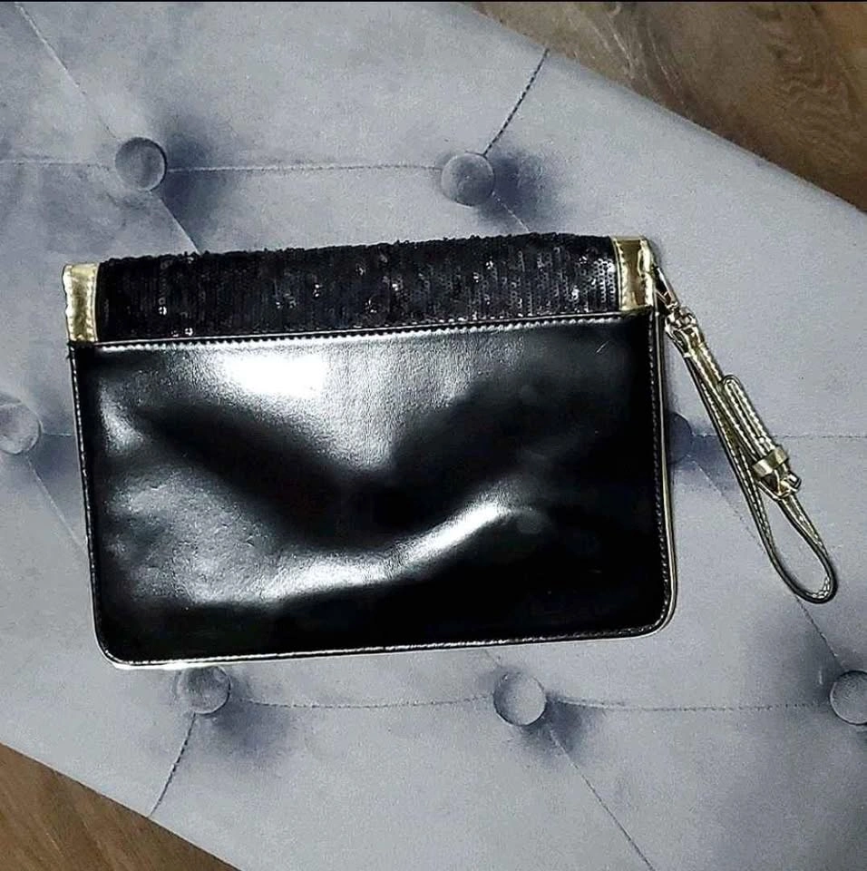 Guess Envelope Clutch - photo 2