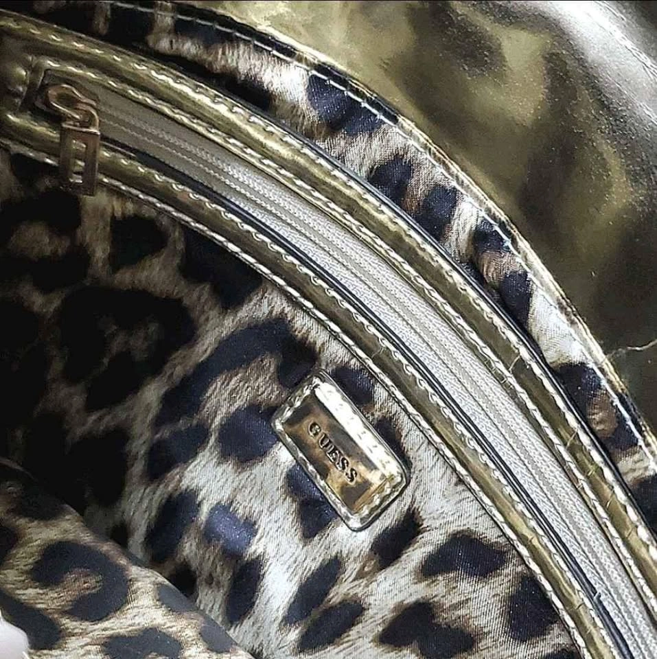 Guess Envelope Clutch - photo 4