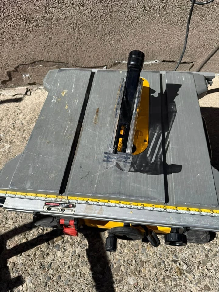 DeWalt DWE7485 Table Saw – 8 1/4” Compact Jobsite Saw - photo 5