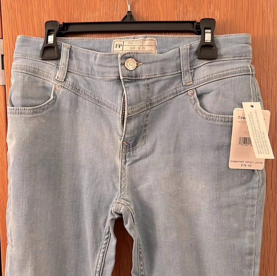 Free People Light-Washed Jeans - photo 2