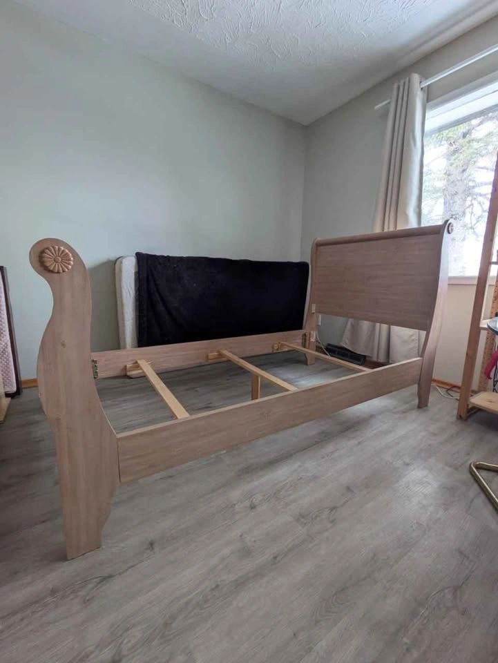 Twin Wood Sleigh Bed Frame - photo 4