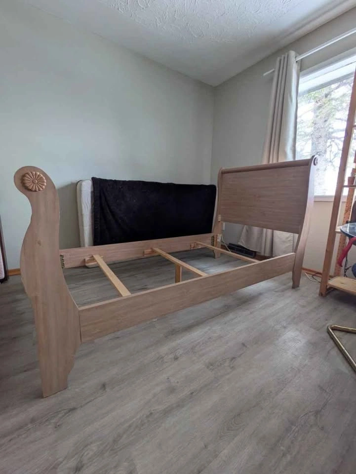 Twin Wood Sleigh Bed Frame - photo 5
