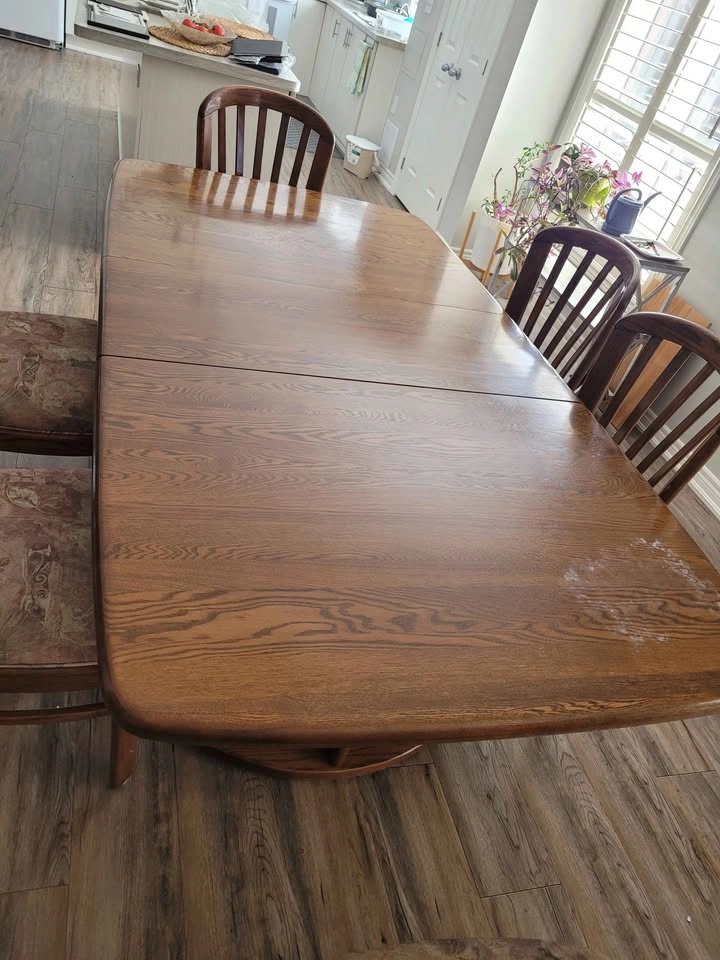 Solid dark wood kitchen table and 6 chairs - photo 3