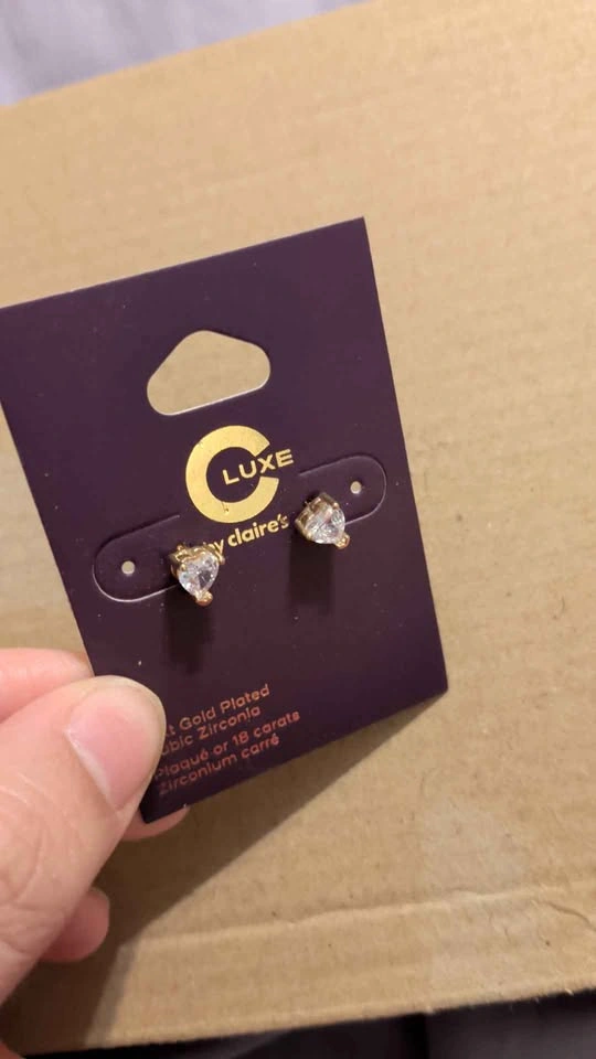 18K Gold Plated Heart Shaped Earrings - photo 2