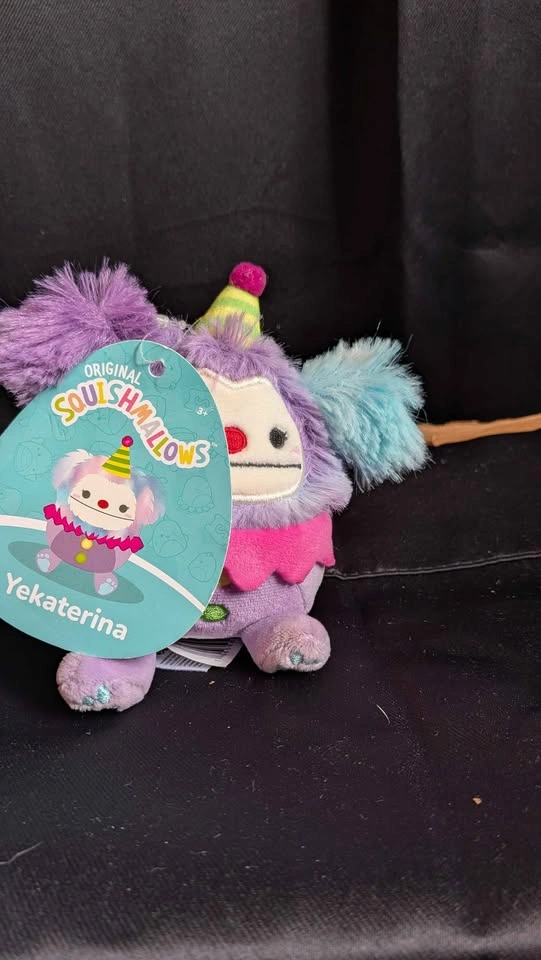 Squishmallow Keychain - Clown Bigfoot (Yekaterina) - photo 2