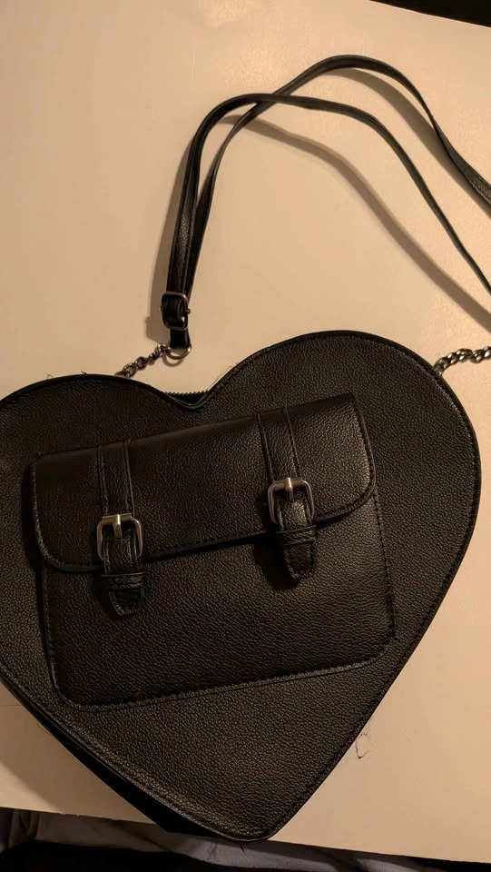 Black Goth Heart Purse - photo 3