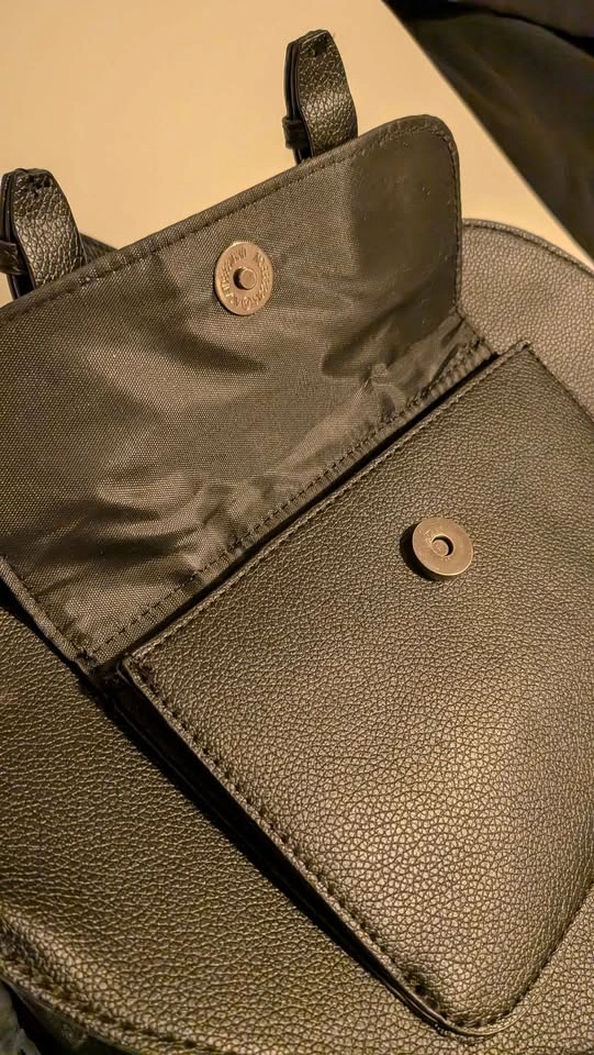Black Goth Heart Purse - photo 4