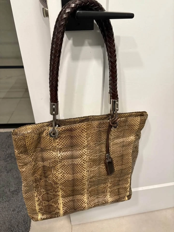 MICHAEL KORS SNAKESKIN LEATHER PURSE - photo 2