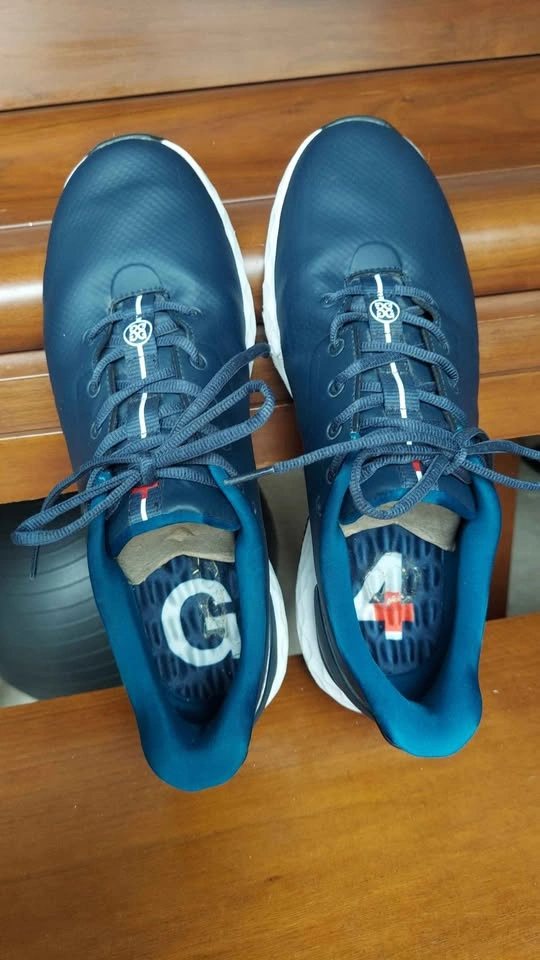 G/FORE MG4+ Spikeless Golf Shoes Men's Size 10 M - photo 3