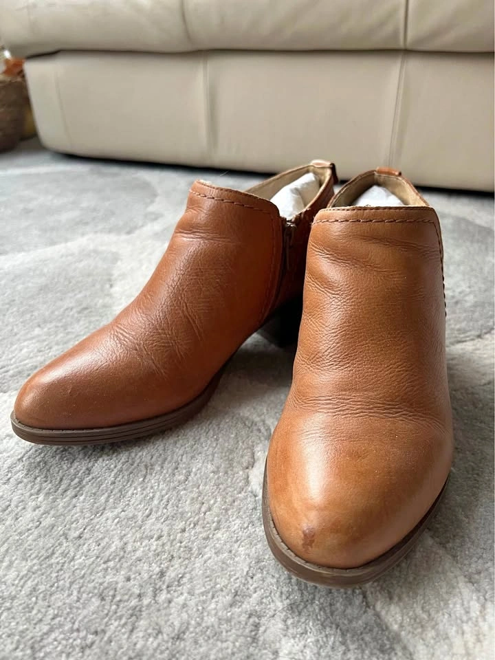 Naturalizer Zarie Ankle Boot Size 7