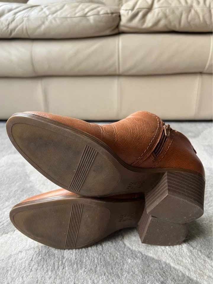 Naturalizer Zarie Ankle Boot Size 7 - photo 4