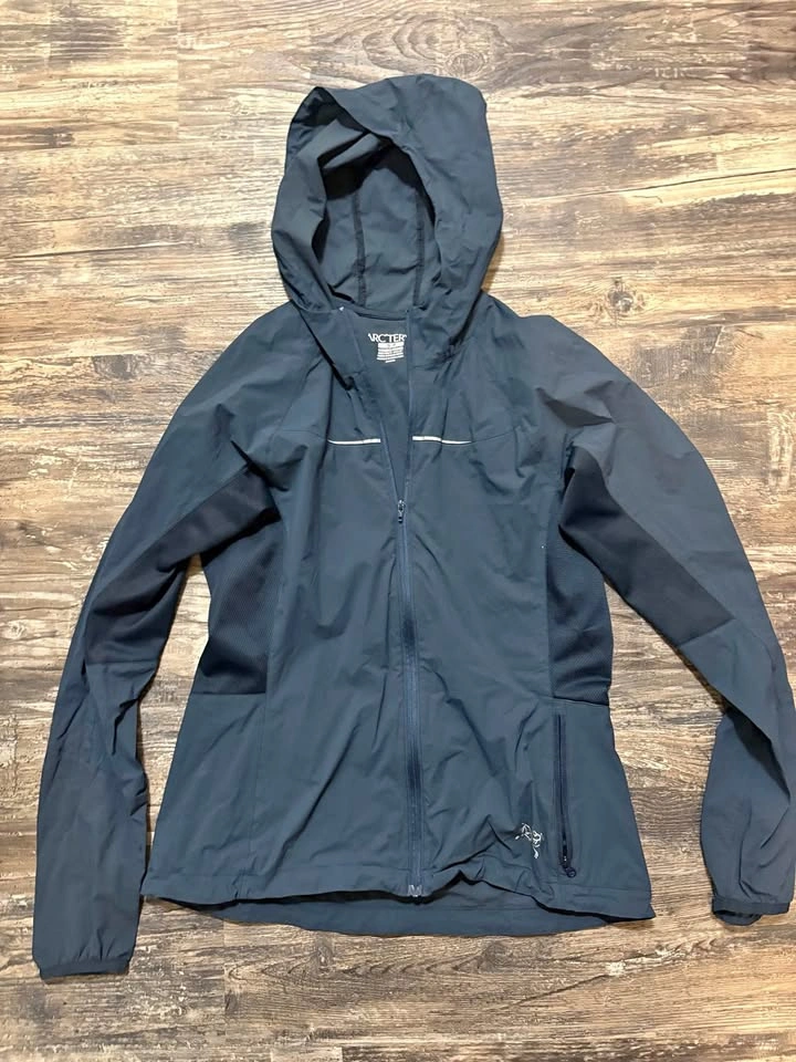 Arc'teryx Women's Hooded Jacket - S/P