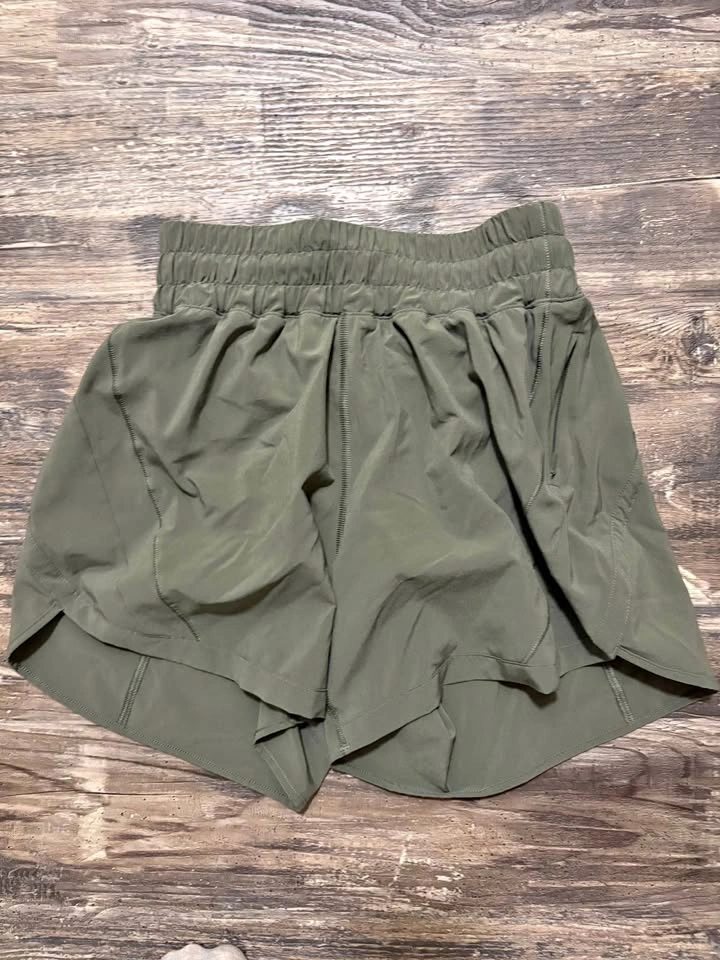 Lululemon Shorts Size 4