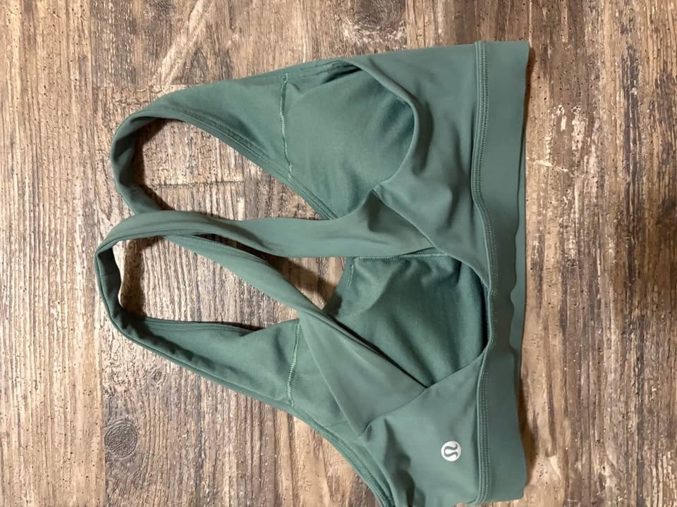 Lululemon Sports Bra - photo 2