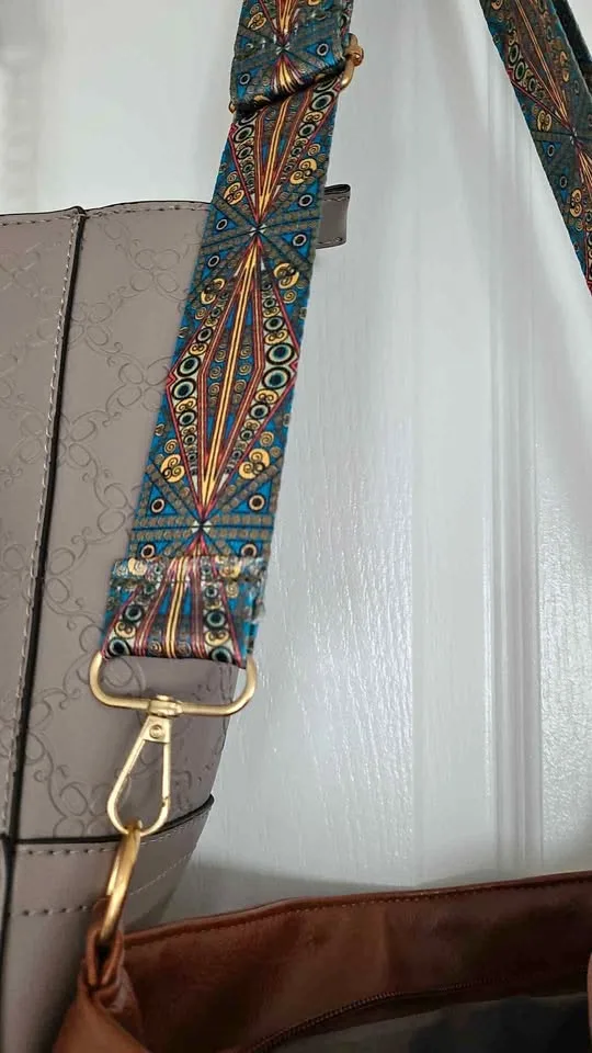 Elegant Evening purses at 20.00 each. Buy both for 35.00 thumbnail