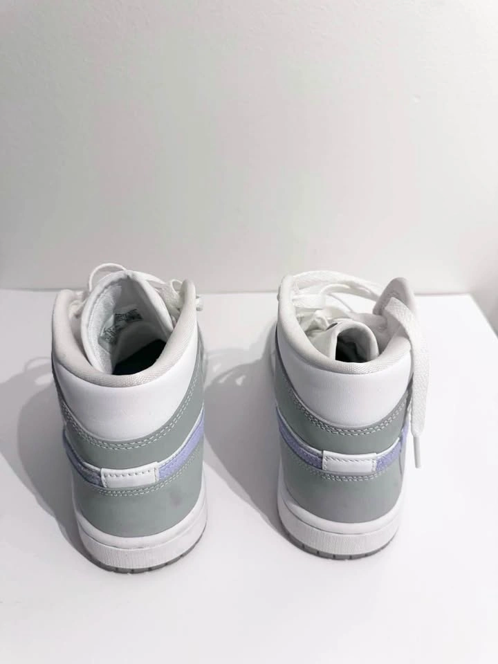Air Jordan Women Shoes - photo 4