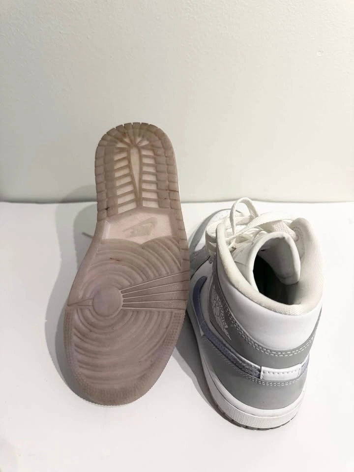 Air Jordan Women Shoes - photo 5